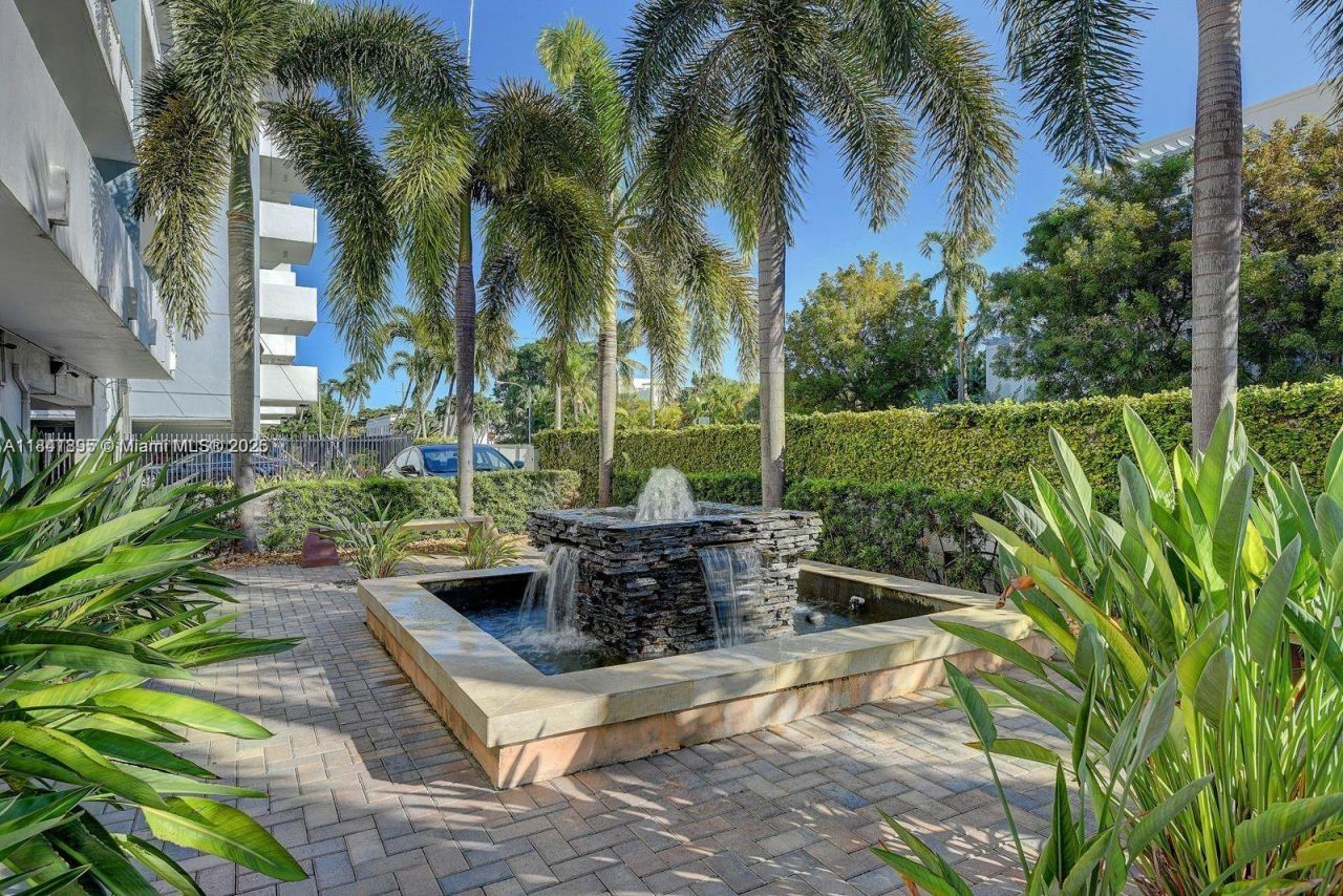 1045 10th St , Unit 907, Miami Beach, FL 33139 Photo