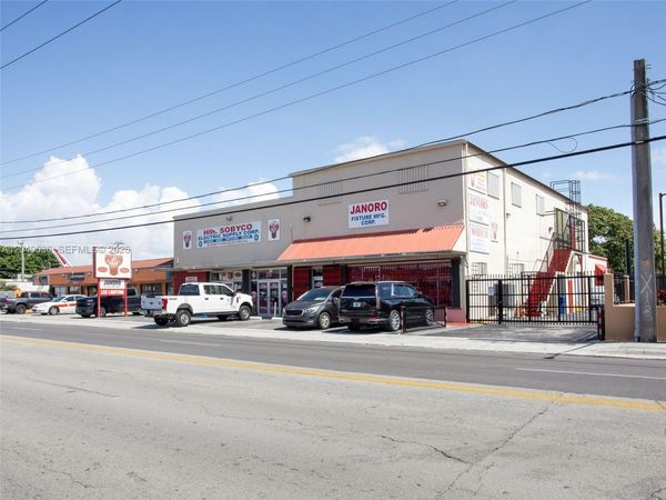 249-275 W 29th St , Hialeah, FL 33012