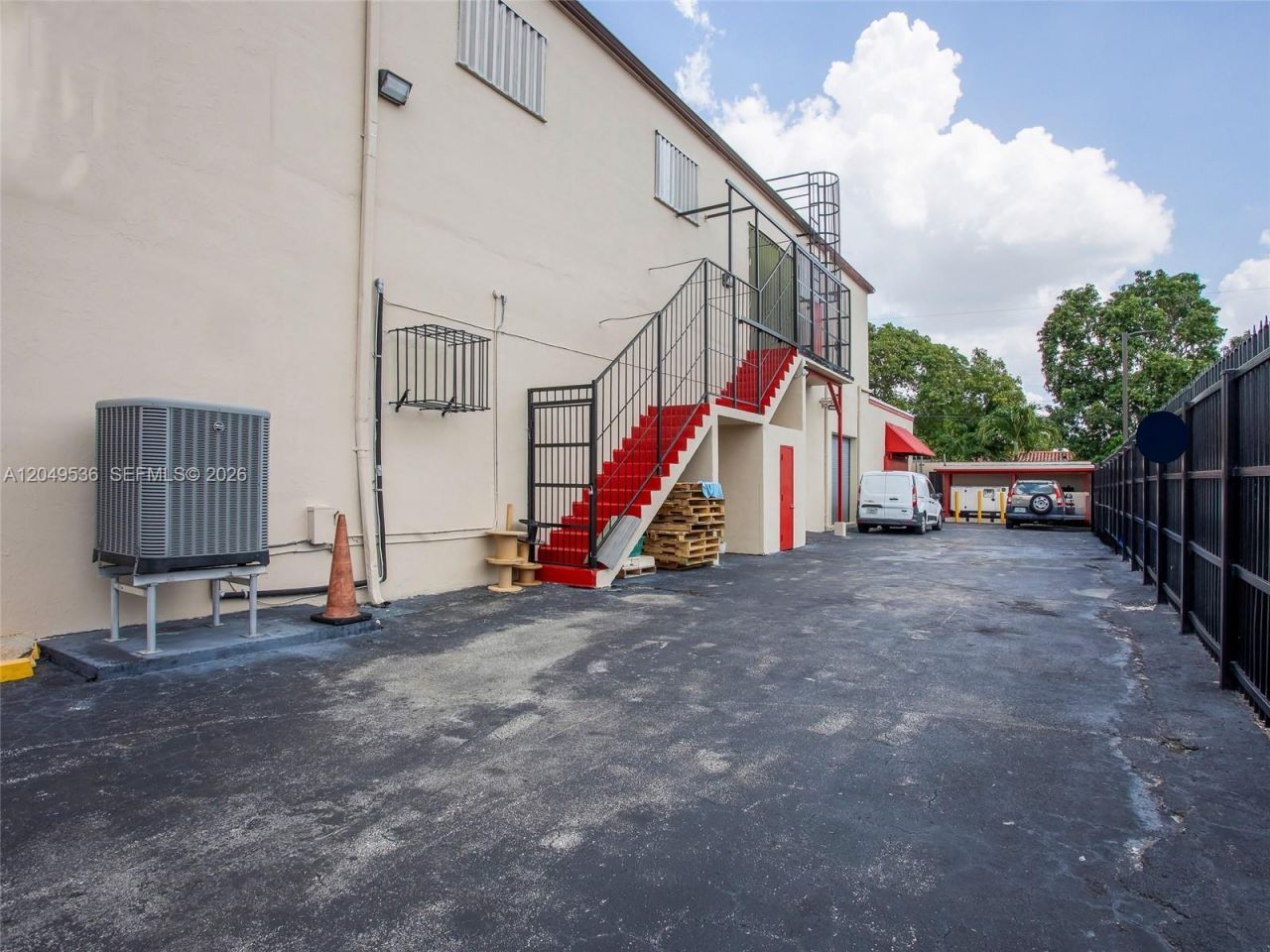 249-275 W 29th St, Hialeah, FL 33012 Photo