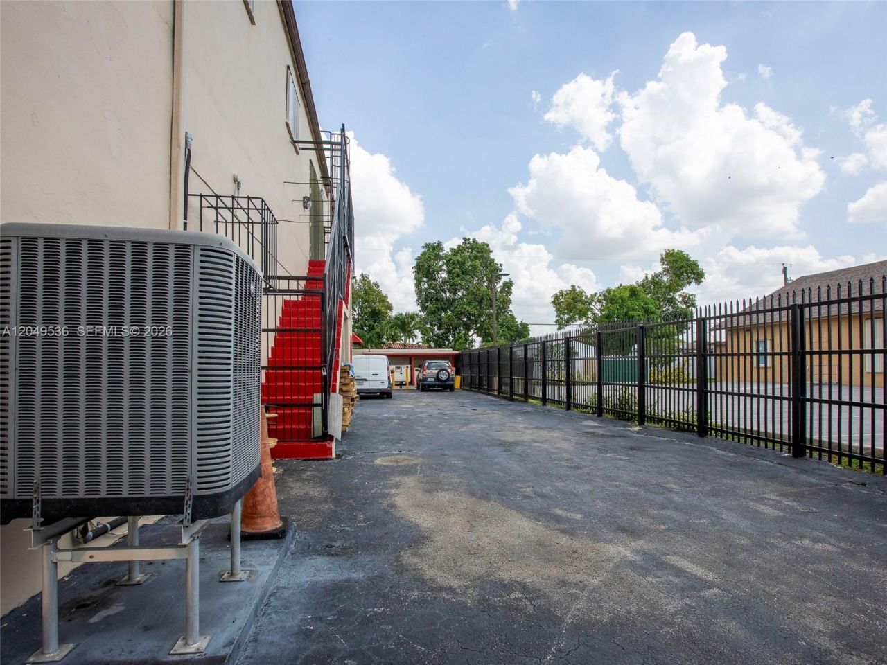 249-275 W 29th St, Hialeah, FL 33012 Photo