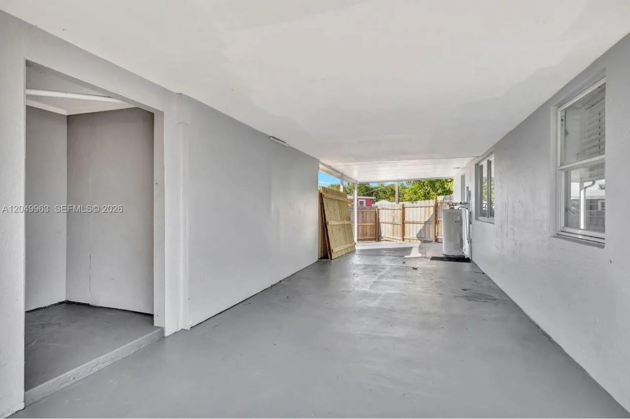 1008 Elm Rd , Unit 1, West Palm Beach, FL 33409 Photo