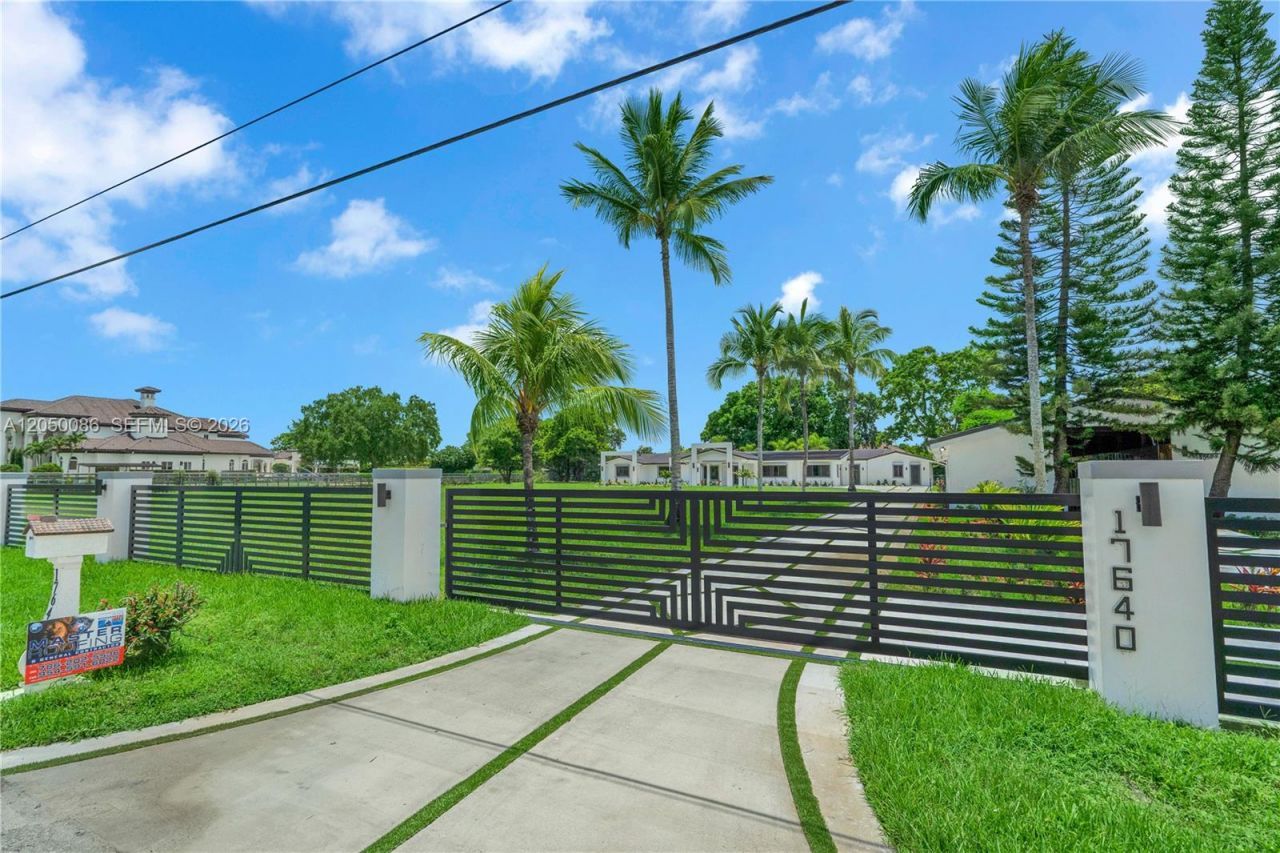 17640 SW 52nd Ct, Southwest Ranches, FL 33331 Photo