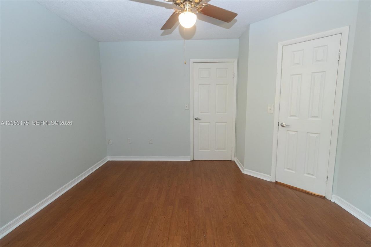 18308 NW 68th Ave, Unit L, Hialeah, FL 33015 Photo