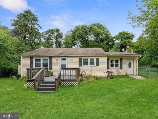 525 LARCH AVENUE, BROWNS MILLS, NJ 08015
