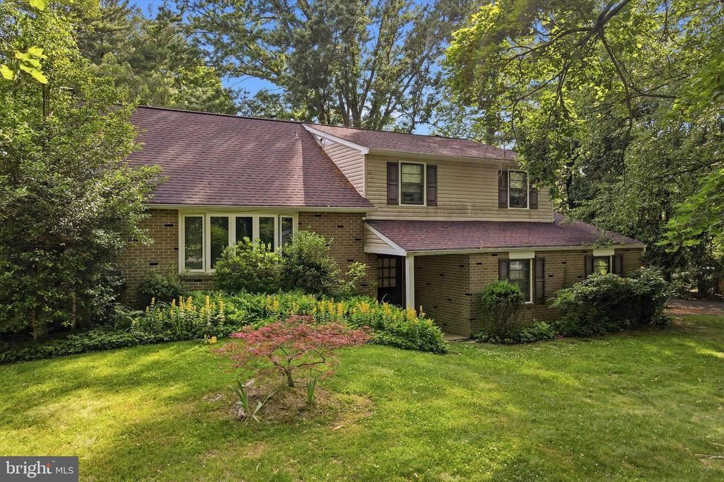 3832 FOREST DRIVE, DOYLESTOWN, PA 18902