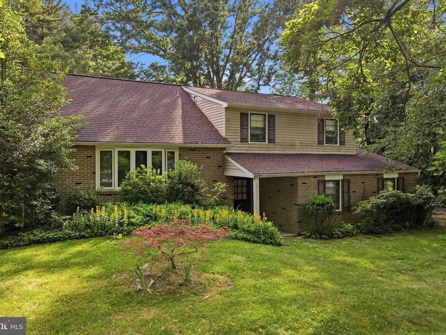 3832 Forest Drive, Doylestown, PA 18902 Main Photo