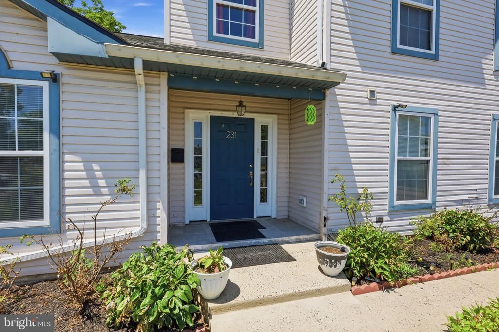 231 COLLINGSWOOD ROAD , FAIRLESS HILLS, PA 19030