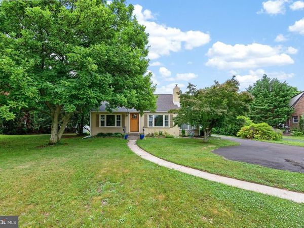 339 E LINFIELD TRAPPE ROAD , ROYERSFORD, PA 19468