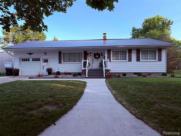 6760 Pine Street, Cass City Vlg, MI 48726