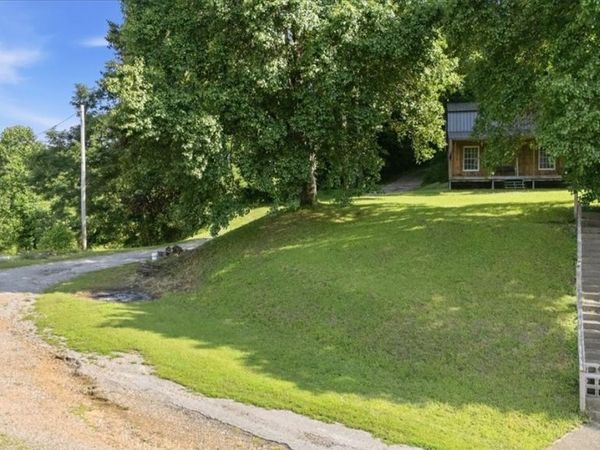 360 Newells Run Road , Newport, OH 45768