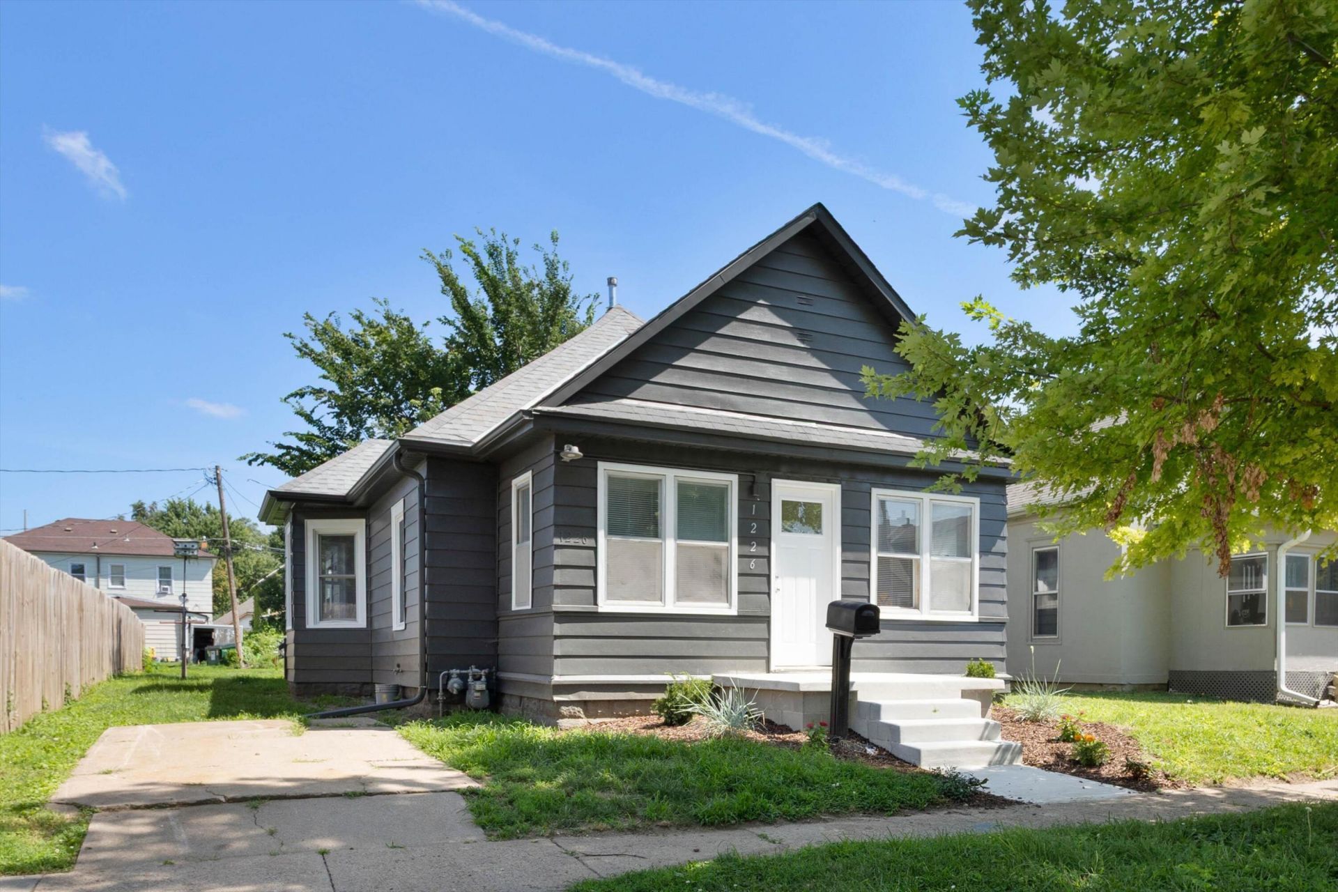 1226 6th Avenue, Council Bluffs, IA 51501 Main Photo
