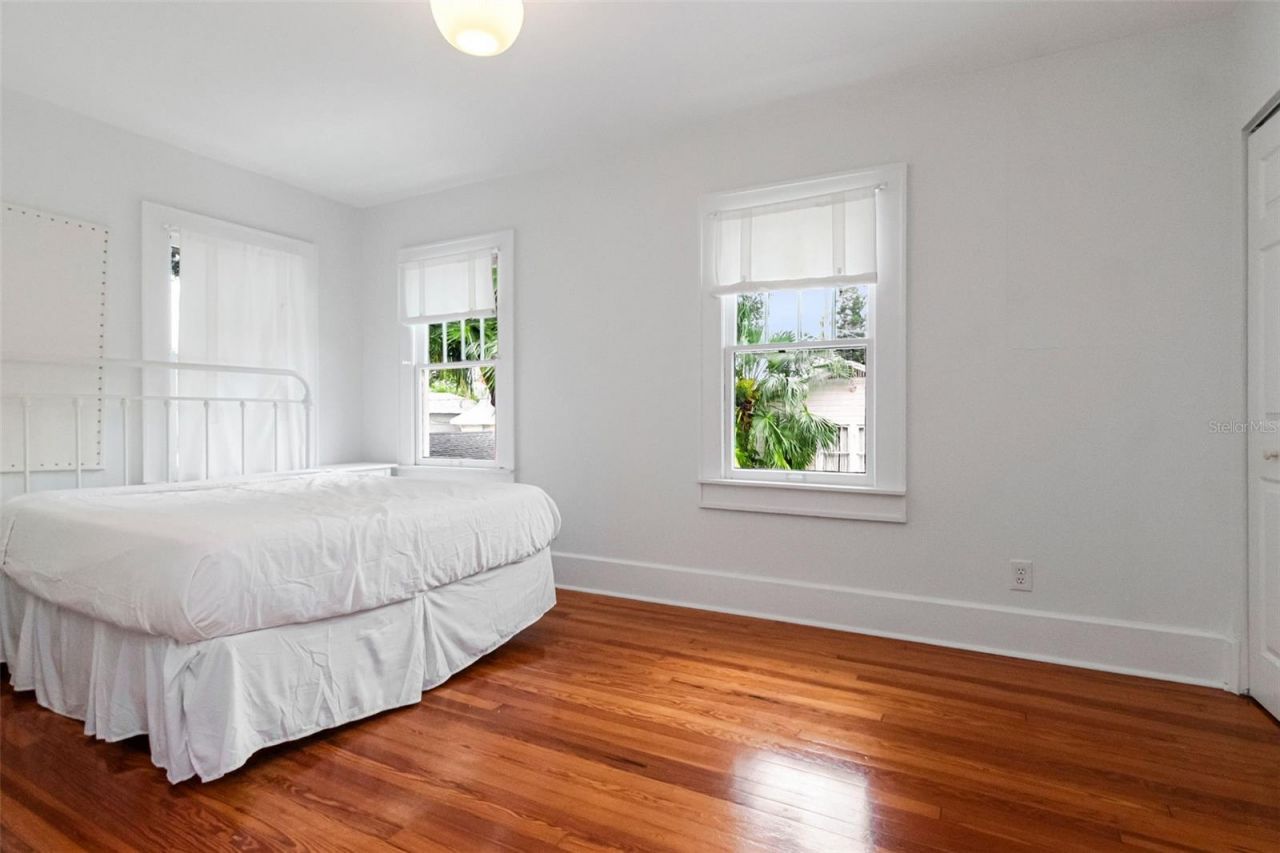 126 8th Avenue Ne, Saint Petersburg, FL 33701 Photo