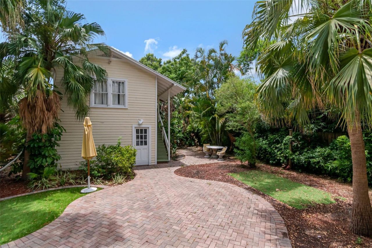 126 8th Avenue Ne, Saint Petersburg, FL 33701 Photo