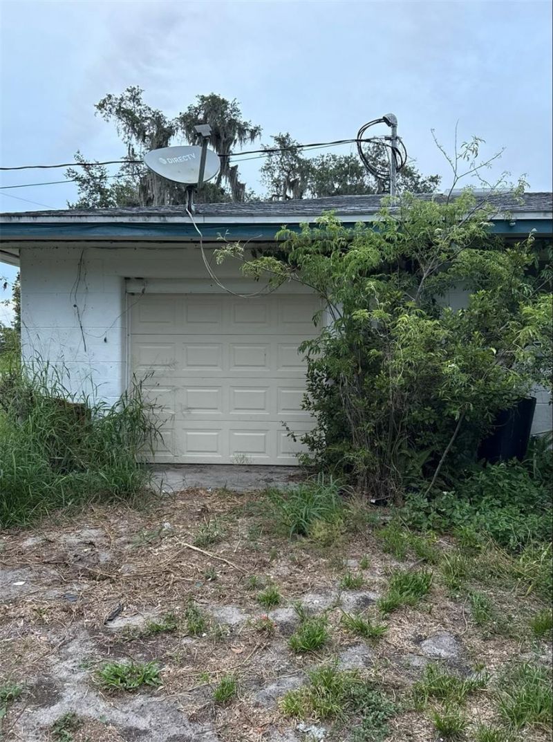 301 W Lemon Street , Bowling Green, FL 33834 Photo
