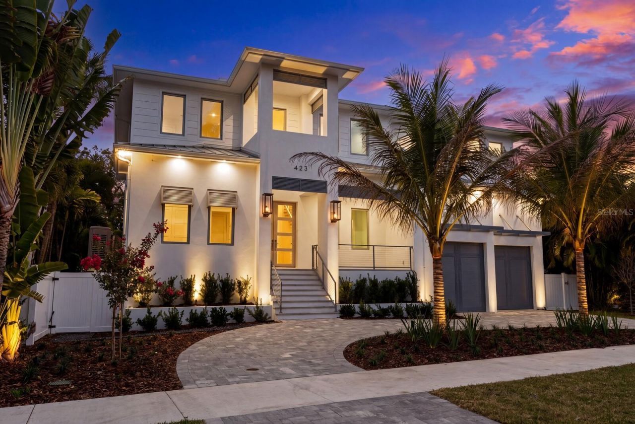 423 S Royal Poinciana Drive, Tampa, FL 33609 Photo