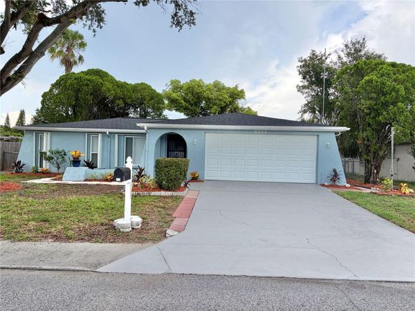 8938 COCHISE LANE , PORT RICHEY, FL 34668