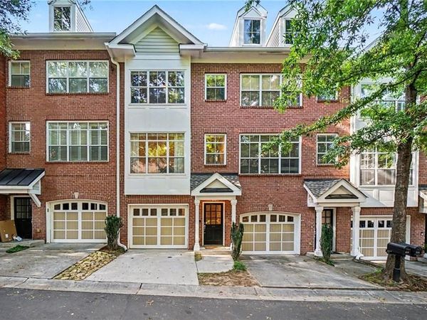 1128 Glenridge Place , Atlanta, GA 30342