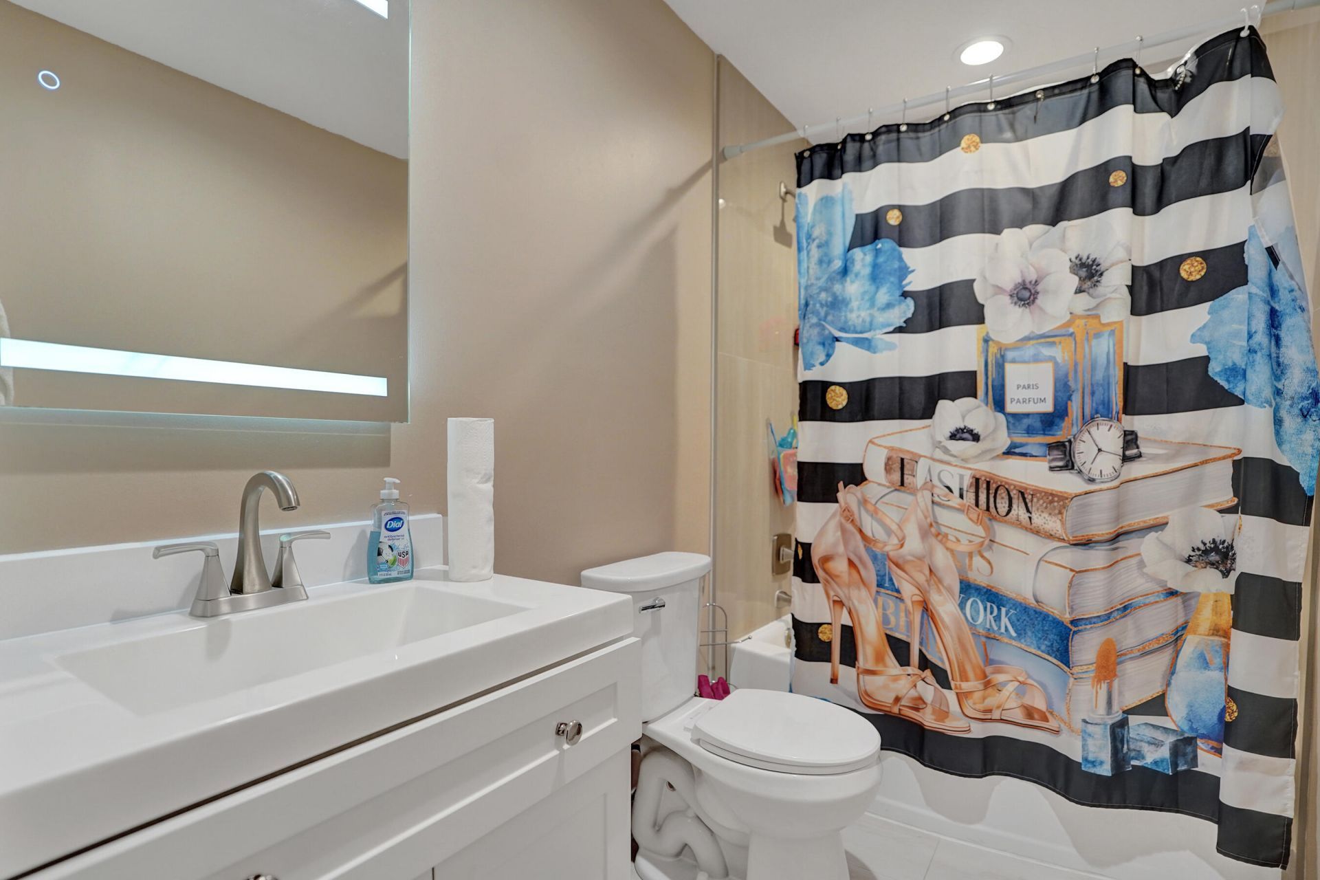 5884 N Plum Bay Parkway, Tamarac, FL 33321 Photo