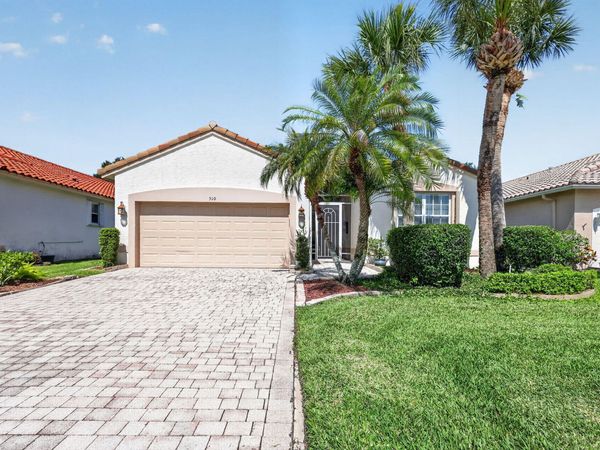 310 NW Toscane Trail, Port St. Lucie, FL 34986