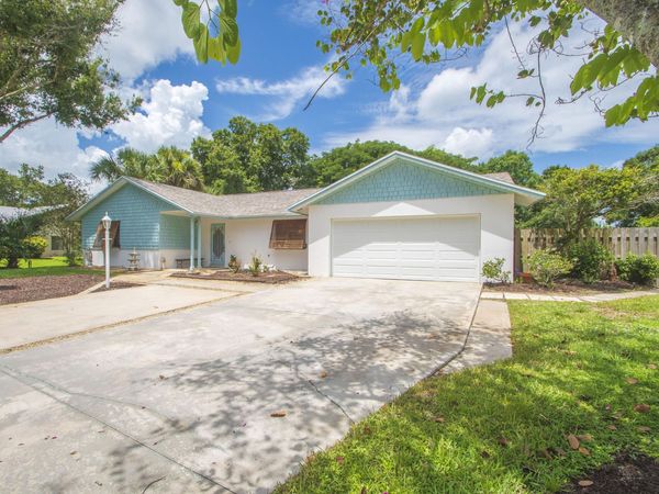 2335 81st Court, Vero Beach, FL 32966