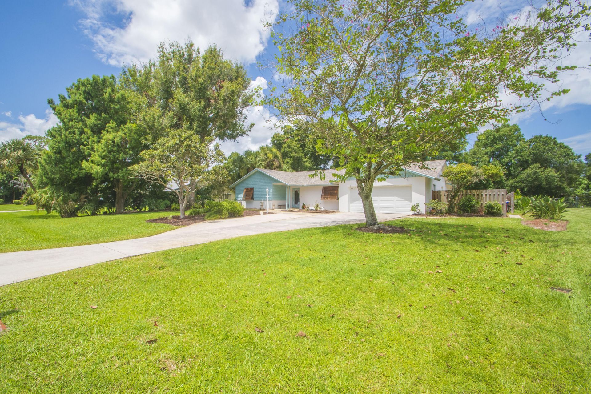 2335 81st Court, Vero Beach, FL 32966 Photo