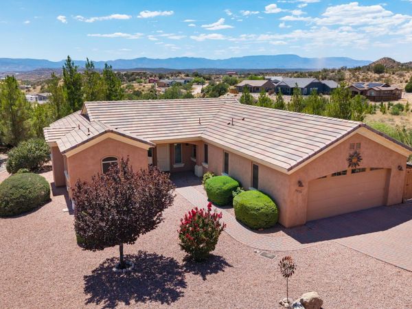 3925 E ORMAND Cove, Rimrock, AZ 86335