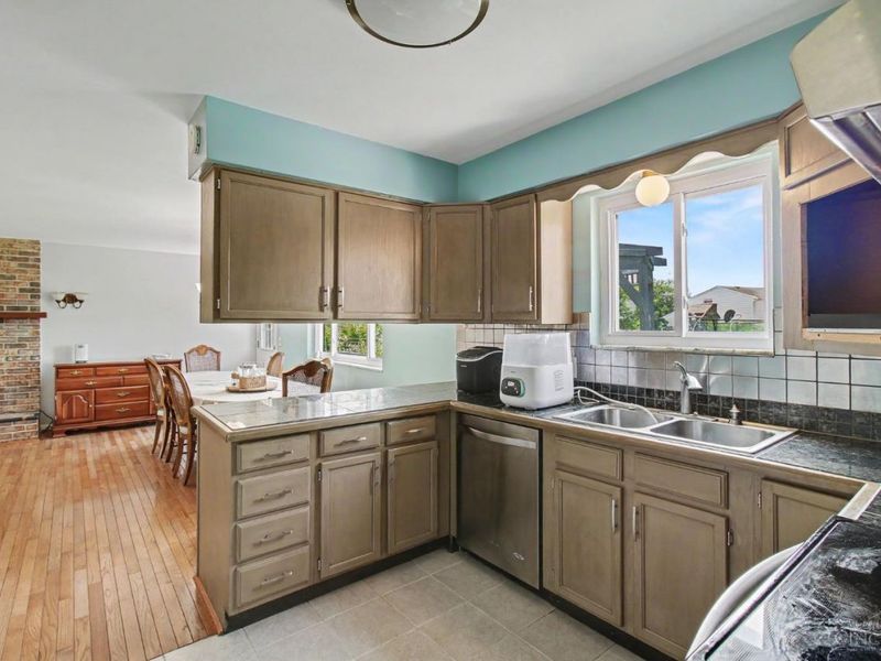 8493 Cheviot Road, Cincinnati, OH 45247 Photo 7