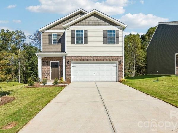 580 Dazzle Loop, Newton, NC 28568