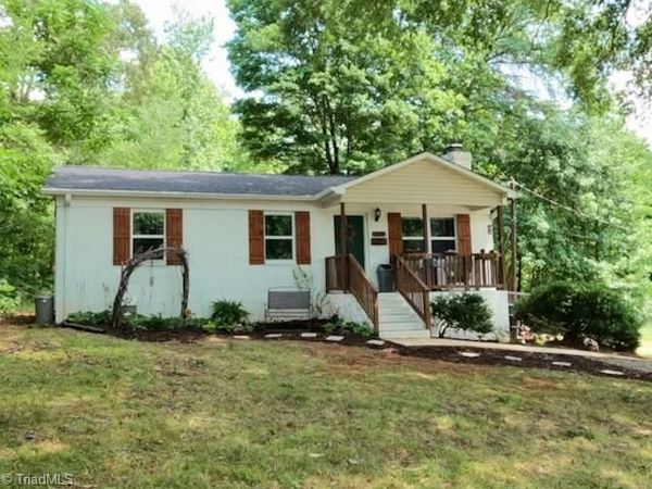 119 Barlow Circle , Winston-Salem, NC 27105