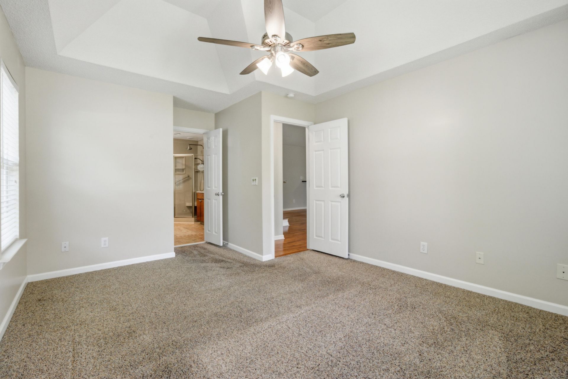 1074 Trotters Boulevard Photo 19