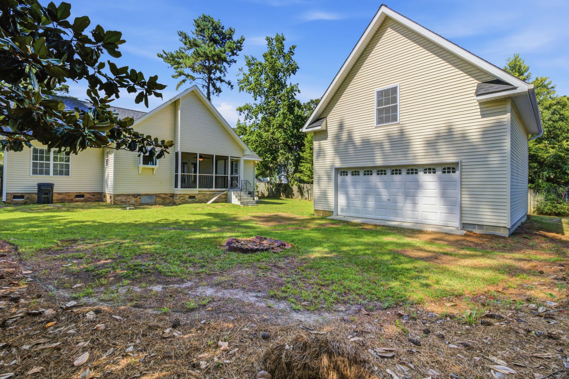 1074 Trotters Boulevard Photo 32