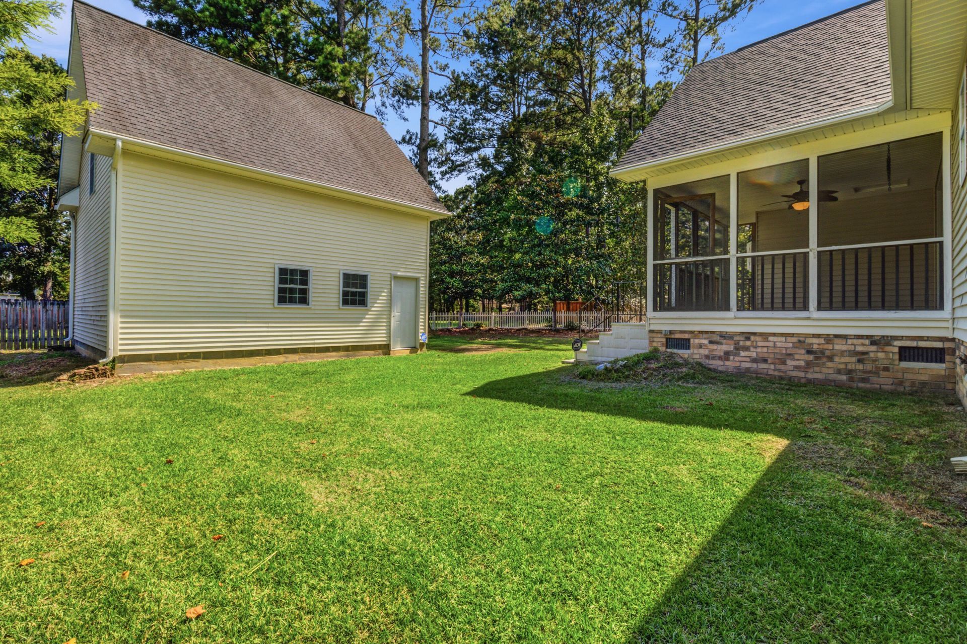 1074 Trotters Boulevard Photo 36