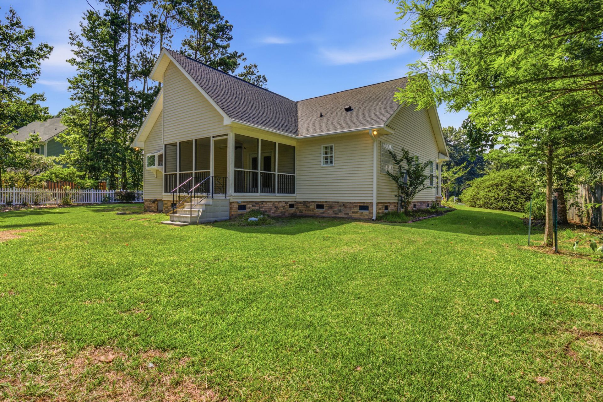 1074 Trotters Boulevard Photo 37
