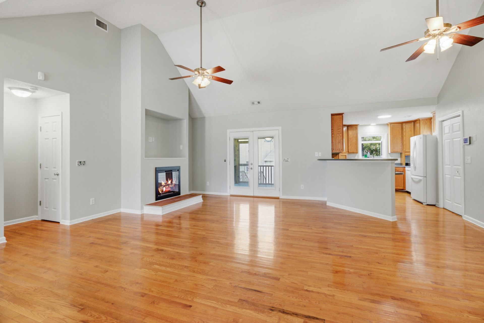1074 Trotters Boulevard Photo 8