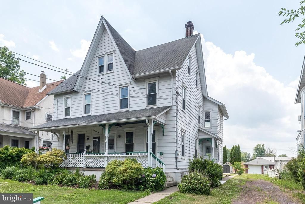 140 S 3RD STREET , QUAKERTOWN, PA 18951