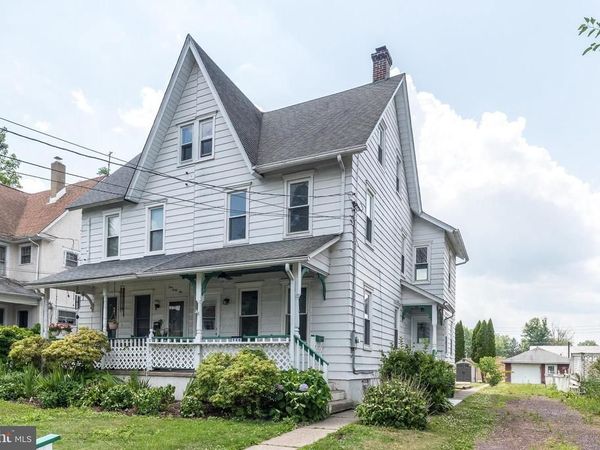 140 S 3RD STREET, QUAKERTOWN, PA 18951