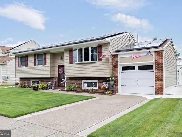 301 ROBERTS AVENUE, BELLMAWR, NJ 08031