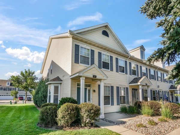 1692 Liberty Circle, Shakopee, MN 55379