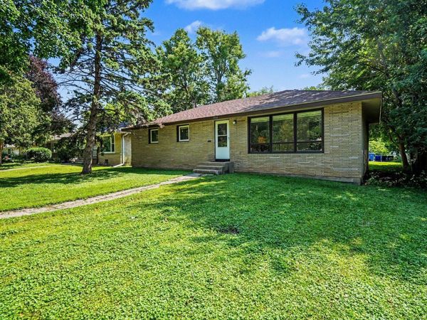 1066 26th Avenue SE, Minneapolis, MN 55414