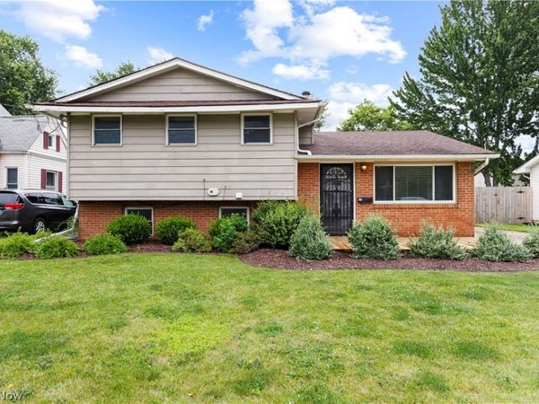 747 Abbe Road N, Elyria, OH 44035