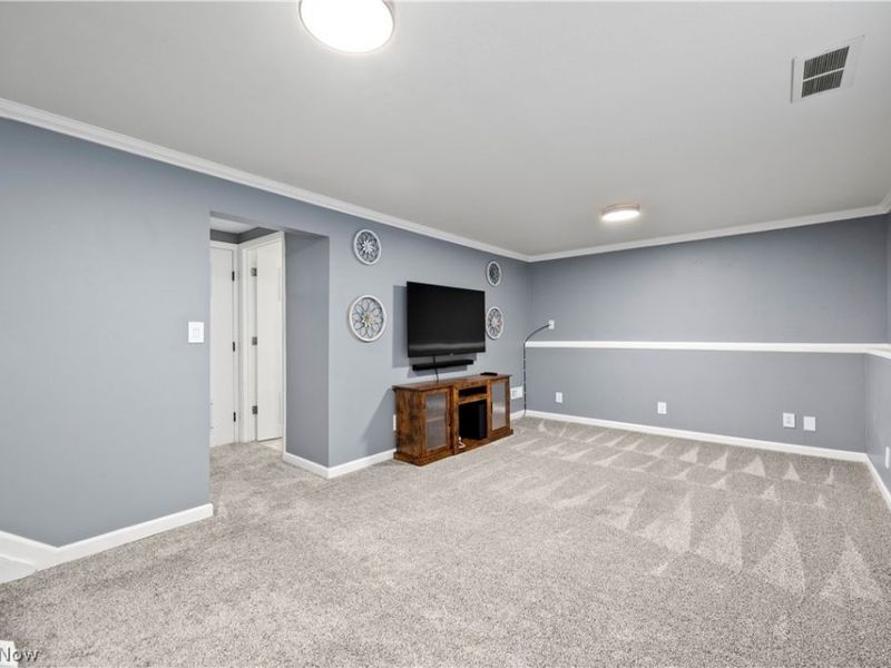 747 Abbe Road N, Elyria, OH 44035 Photo 13