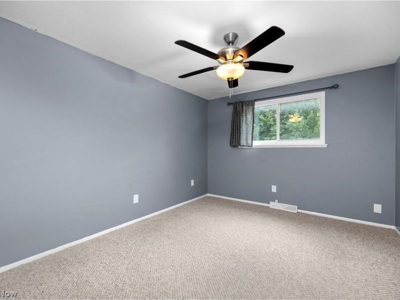 747 Abbe Road N, Elyria, OH 44035 Photo 27