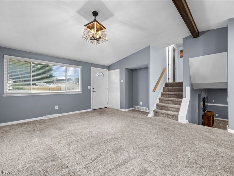 747 Abbe Road N, Elyria, OH 44035 Photo 7