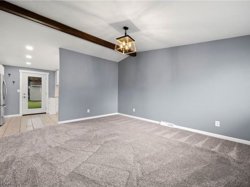 747 Abbe Road N, Elyria, OH 44035 Photo 9