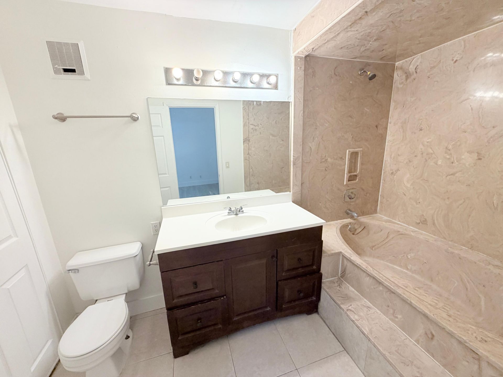 34 N Crossings Circle, Unit D, Boynton Beach, FL 33435 Photo