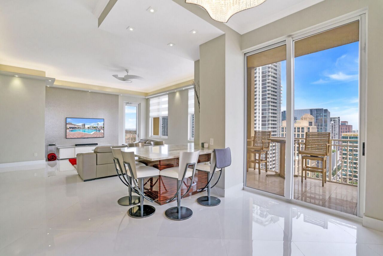 511 SE 5th Avenue, Unit 2417, Fort Lauderdale, FL 33301 Photo
