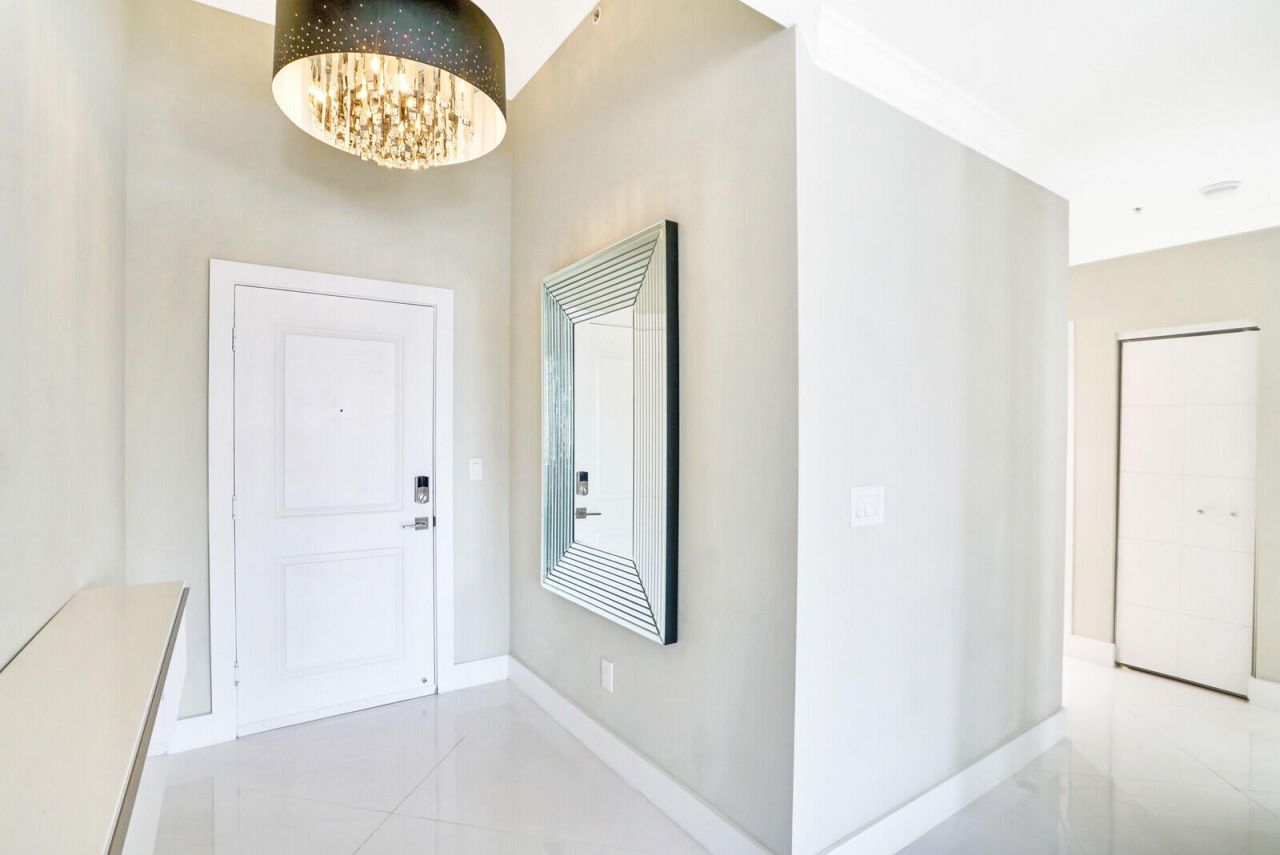 511 SE 5th Avenue, Unit 2417, Fort Lauderdale, FL 33301 Photo