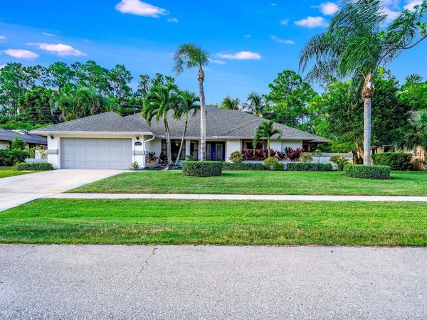 13659 Ishnala Circle, Wellington, FL 33414