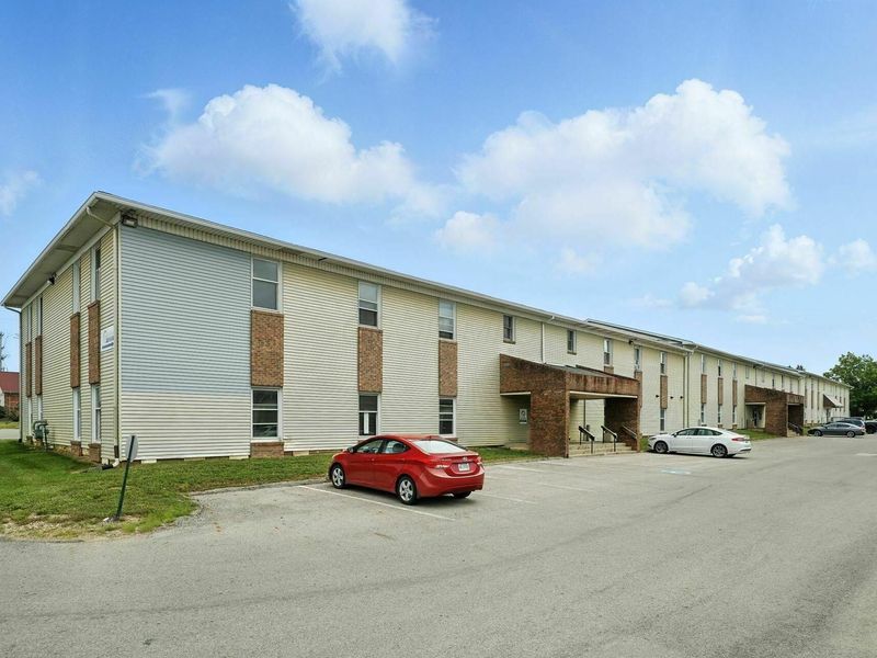 2236 S Hamilton Road , Unit 203F, Columbus, OH 43232 Photo 1