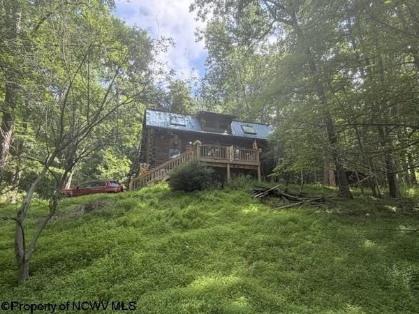 148 Hillcrest Drive, Philippi, WV 26416